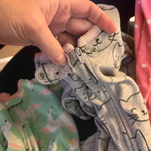 Bundle of 3 Cozy Girls Feetie Pajamas (Size 2T) - Picture 8 of 9